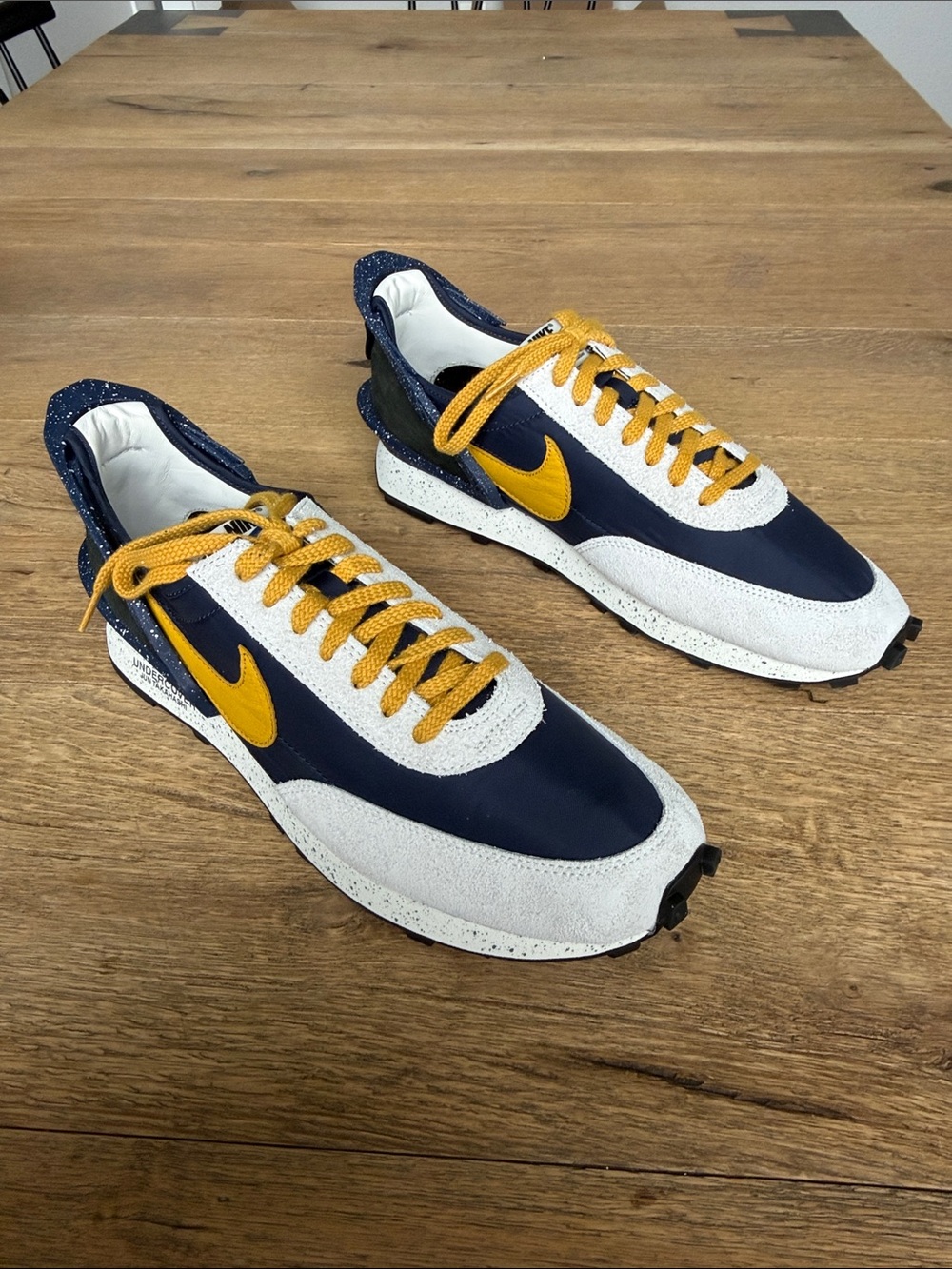 Size 10.5/11/12.5 Men Nike x Undercover Daybreak Obsidian Gold Dart CJ3295-400 - Picture 9 of 9